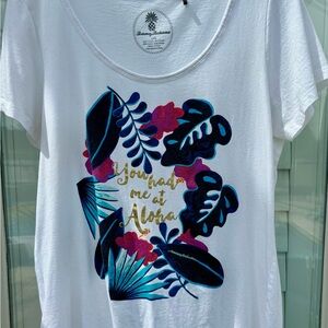 Tommy Bahama tee. You had me at Aloha. Size L